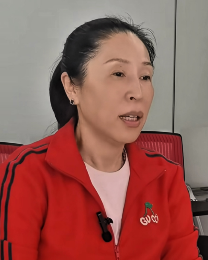 中国女篮输球后，郑薇教练那番话是真敢说啊！半决赛81比90输给日本队，郑薇一点