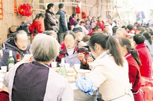 4个月宝宝查出白血病, 听到医生的话后, 妈妈将矛头指向大姑姐