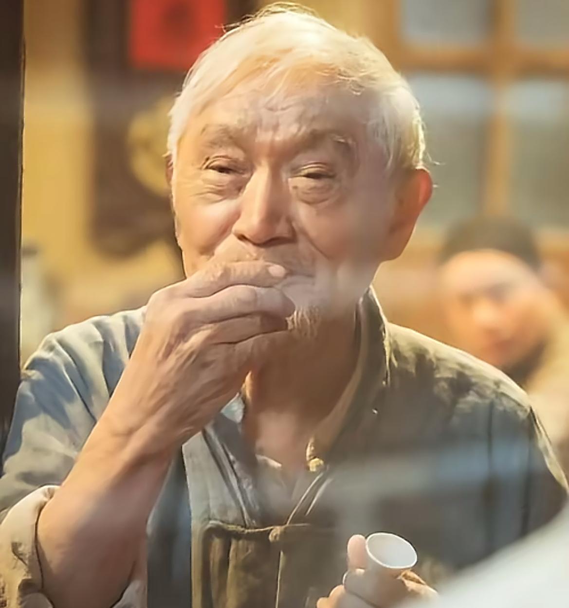 91岁牛犇痛失66岁爱子王侃：最后同框照曝光，抗癌两年低调到令人心疼20
