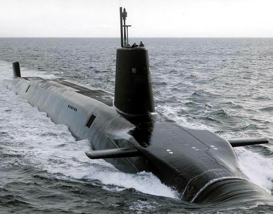 每天认识一件兵器英国“前卫”级弹道导弹核潜艇“前卫”级弹道导弹核潜艇（Vang