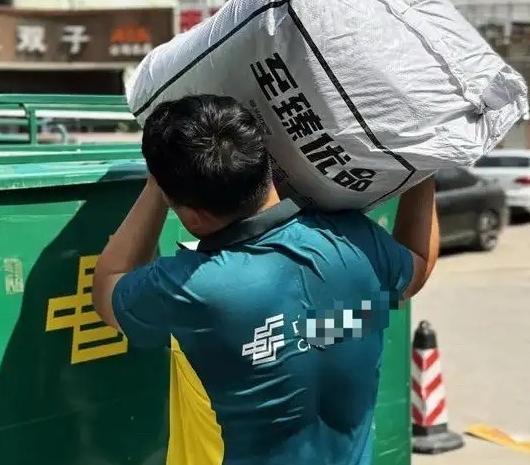 快递送错引发命案，冲动真的会毁一切“冲动是魔鬼！”江苏苏州，一快递员错把女子快