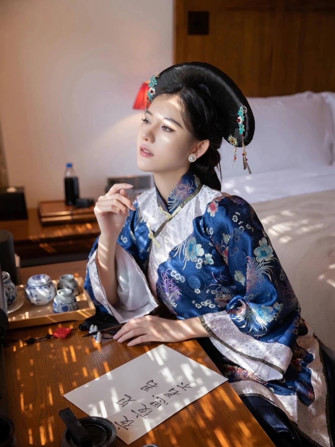 阿朱古风写真，温婉优雅！