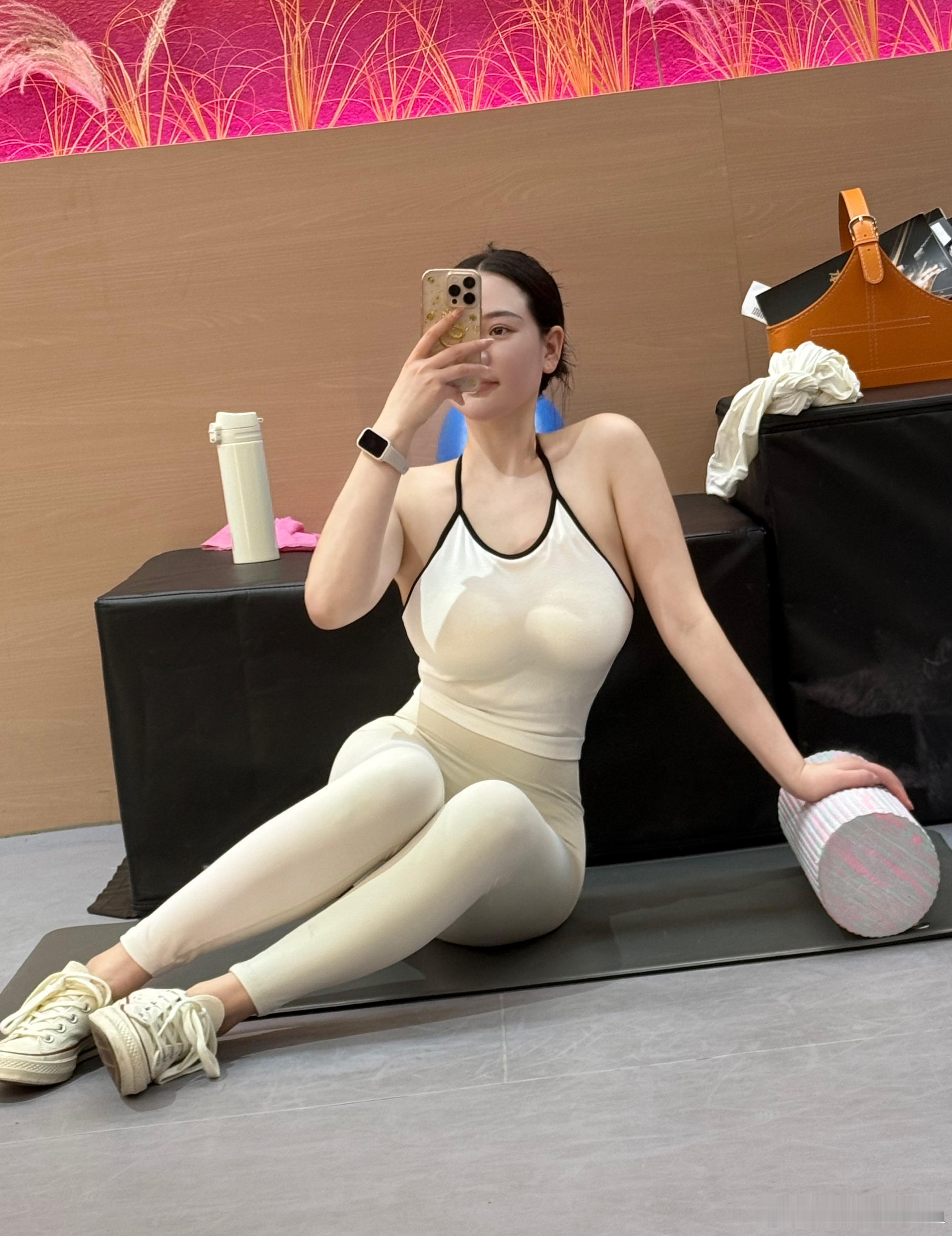于是我驻足享受那些无法复刻的瞬间。​​​