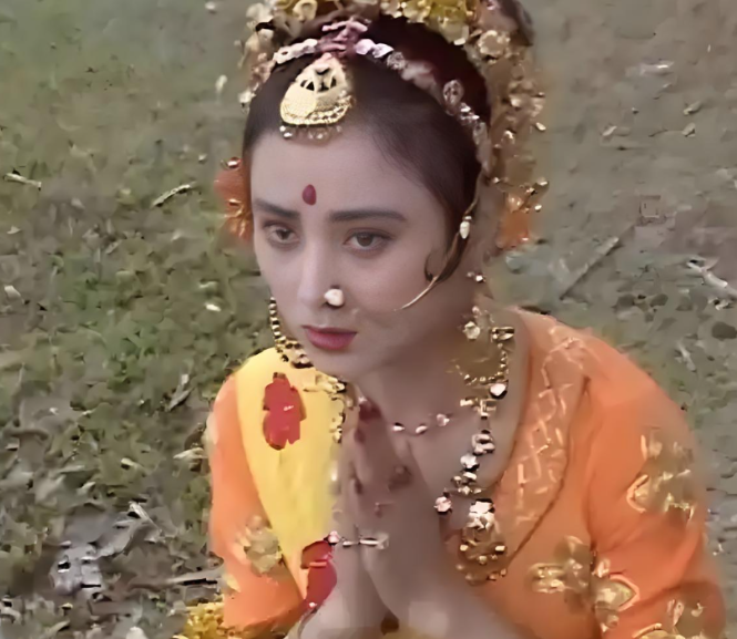 1997年，李玲玉嫁给了犹太富豪杰瑞，新婚夜，她开玩笑地对他说：“你就不怕我嫁给