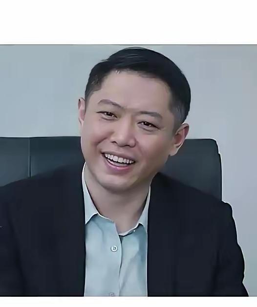 追剧《灼灼韶华》褚韶华自己发明了玉容霜，守元药庄的高掌柜想共享陈家的秘方并共同
