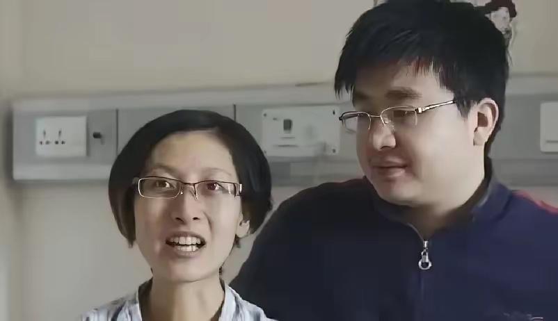 2015年，上海女博士怀孕2个月时查出了癌症，丈夫劝她拿掉孩子去治疗，她却说：