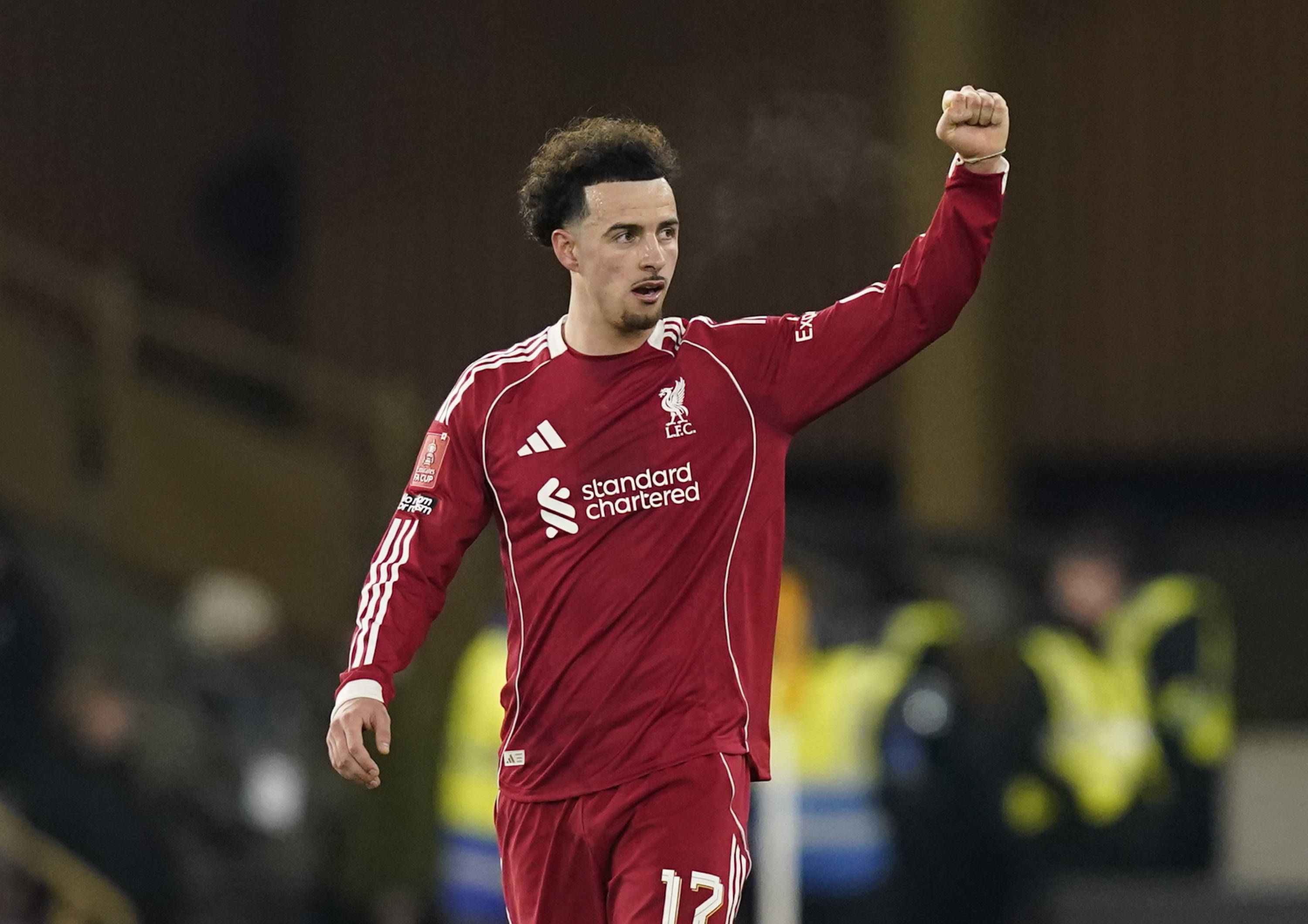 琼斯vs狼队全场数据: 传球成功率100%, 进球1, 助攻1, 过人1