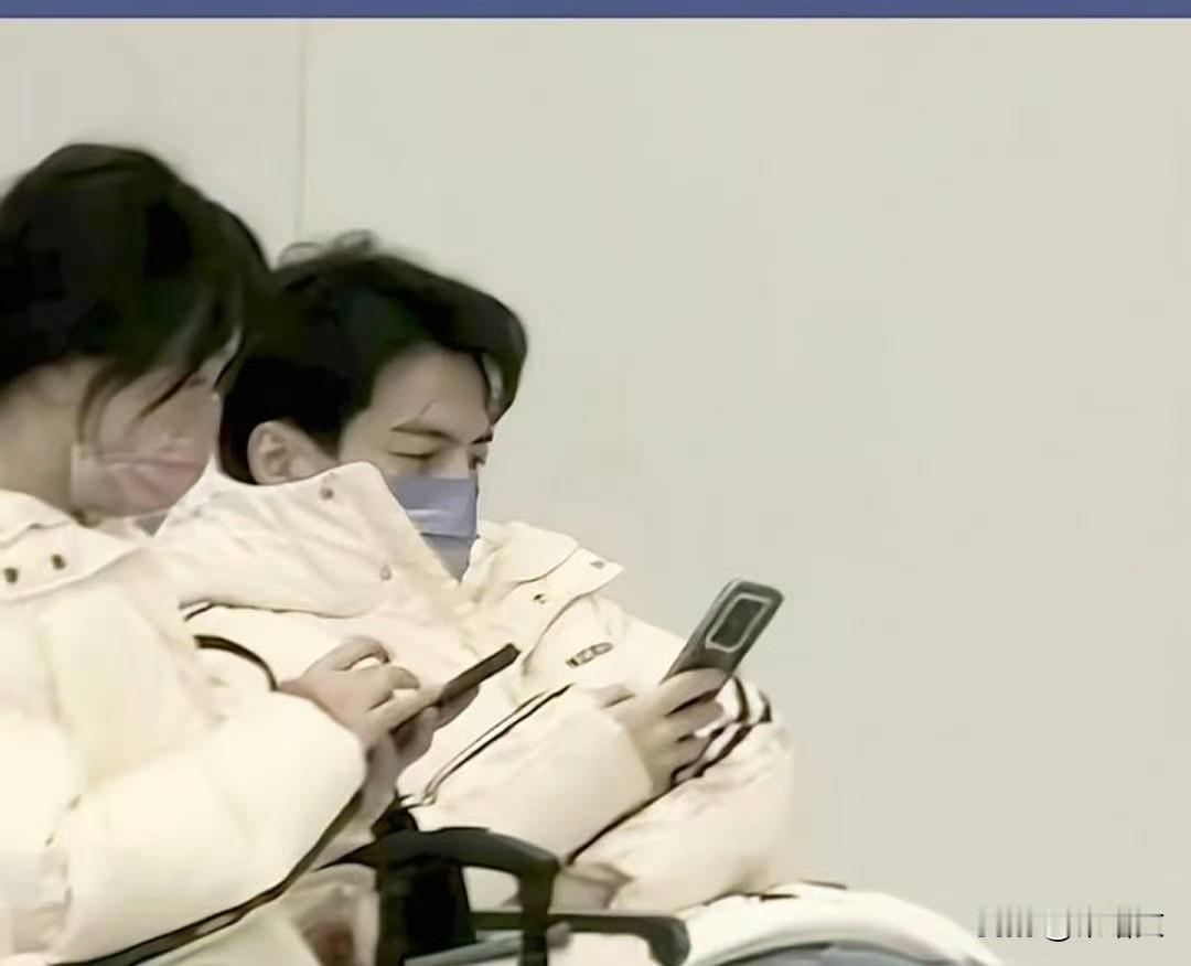 要6位数被封杀？“扇子哥哥”蒲熠星陷风波，这事儿没那么简单！刚刷着消息差点