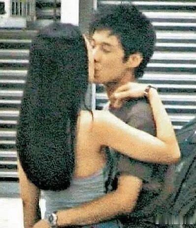 周也也算是另一种章子怡了