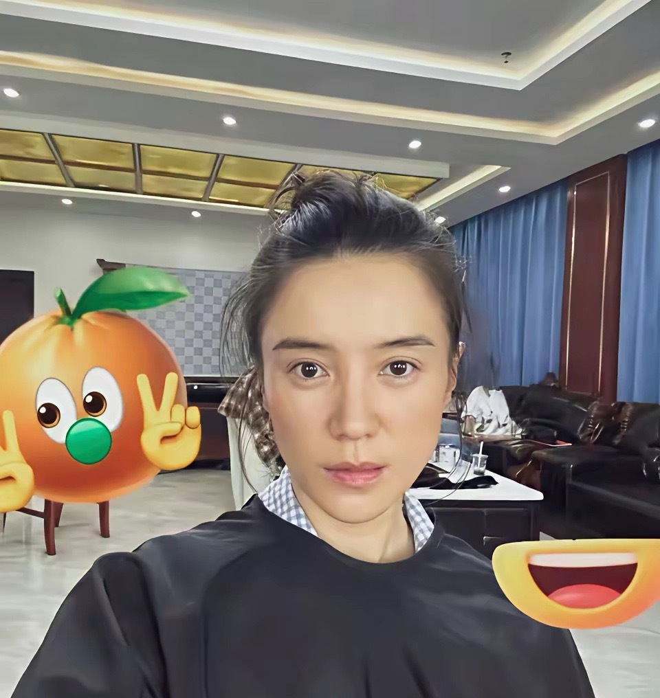 宋佳主动暴露自己素颜！还挺让人失望的，没电视上那么靓丽但真别说在招男人喜欢这块