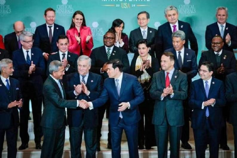 全球矿产大战打响！50国联手对抗，中国凭什么稳得住？昨天，美国召集50多国