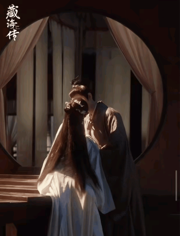 看见肖战在藏海传里的吻戏真的受不了，本来就蜻蜓点水一吻没想到最后藏海竟然被