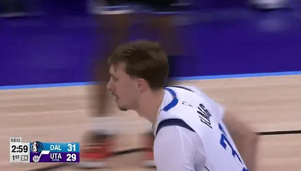 震惊，难以置信，天才，弗拉格绝对是个天才！他超越当年的詹姆斯，成为NBA历史上