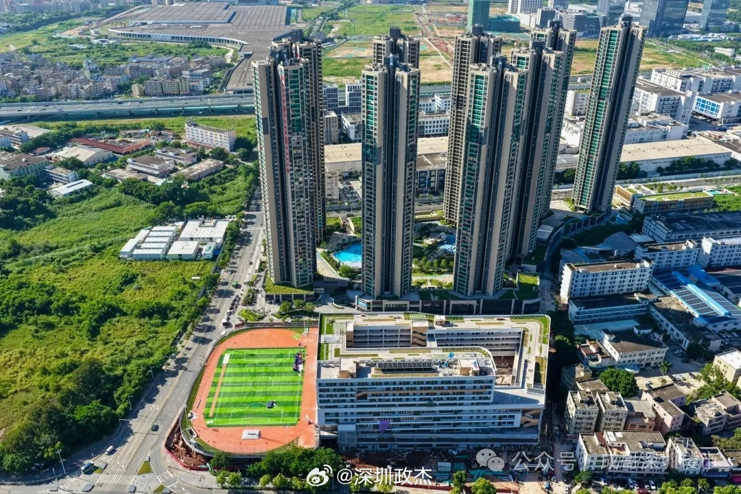 深圳1100套安居房，最后只有一人选房。。。。位置在坪山沙田地铁站附近，1.7万