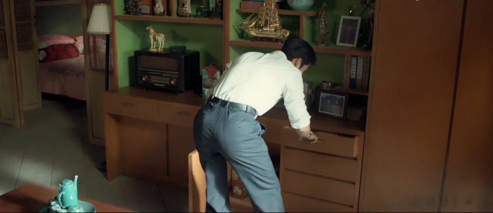 兔，你的屁股好翘。