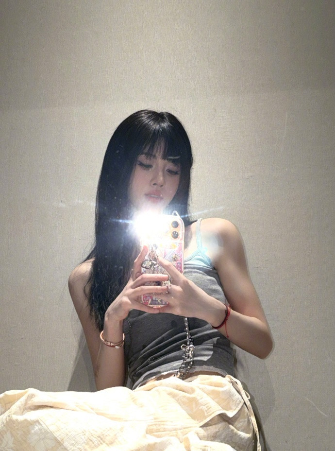 小蛮腰小蛮腰鞠婧祎女神这块🐰​​​