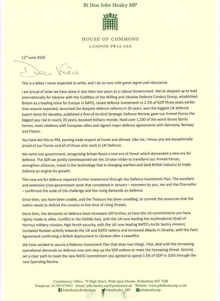 由于斯塔默当局无法满足其军费需求，英国国防大臣约翰·希利宣布辞职。