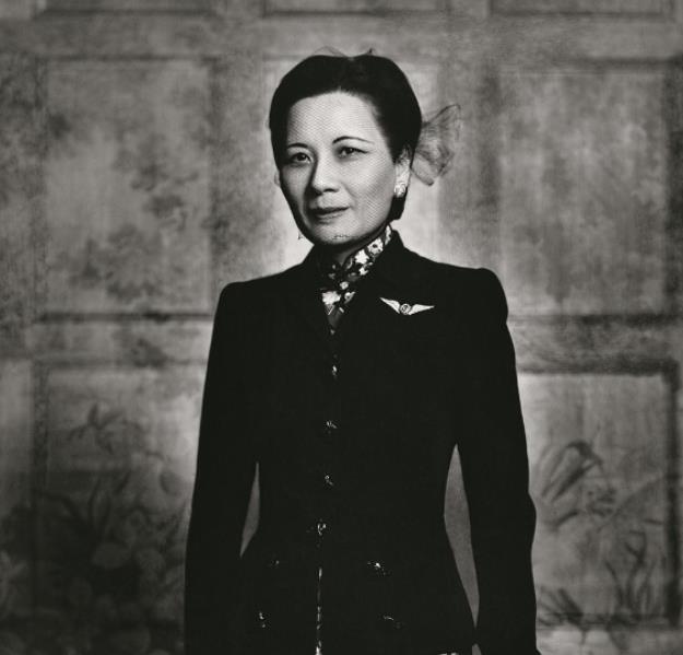 2003年，宋美龄在寓所安详去世，在她去世后，曾经负责照顾她晚年的护士张莉枫对外