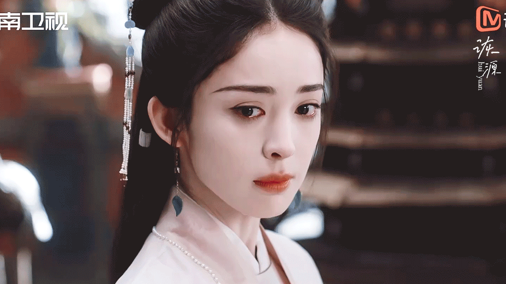 娜扎眼神戏娜扎《玉茗茶骨》眼神杀封神！看垃圾的眼神又冷又狠，红衣掌掴渣男的瞬间，