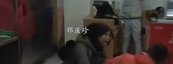 2019年，江西一位女子因为接连生下了2个女儿，便被婆婆给赶出了家门。没曾想，在
