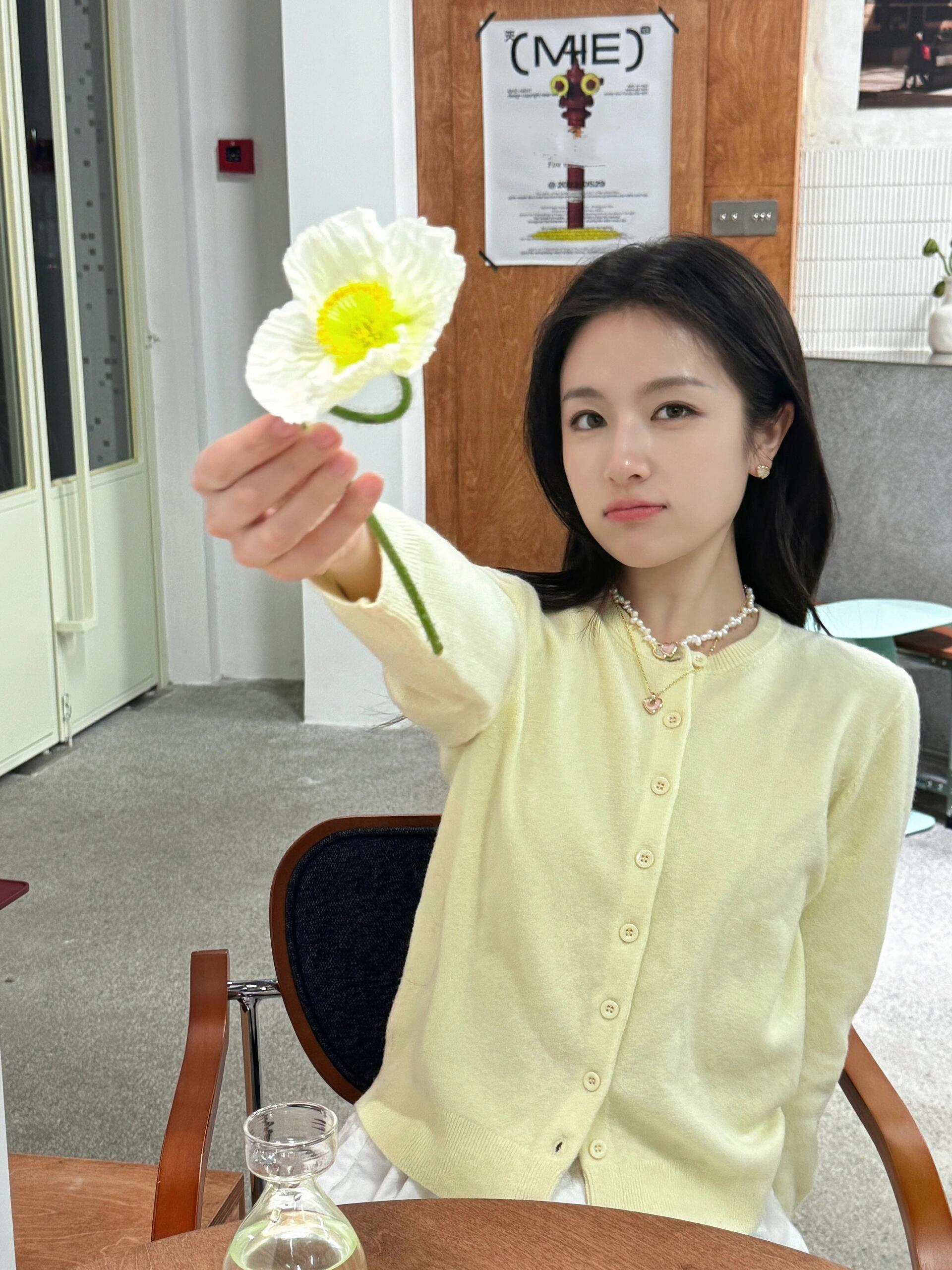 李兰迪兰迪身上有美萌开关键吧