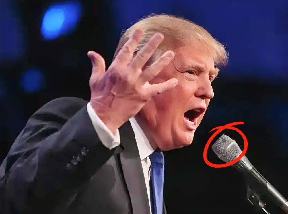 川普这一手，真把我看笑了。大兵压境，导弹待发，全世界都在等那个“响儿”，结果