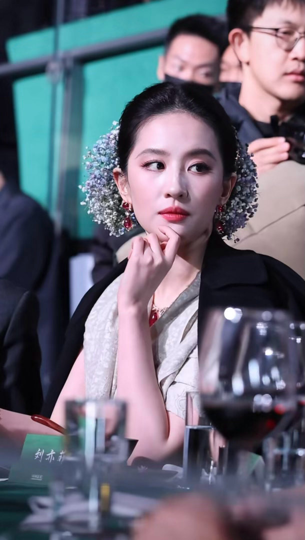 主人的晚宴🥂