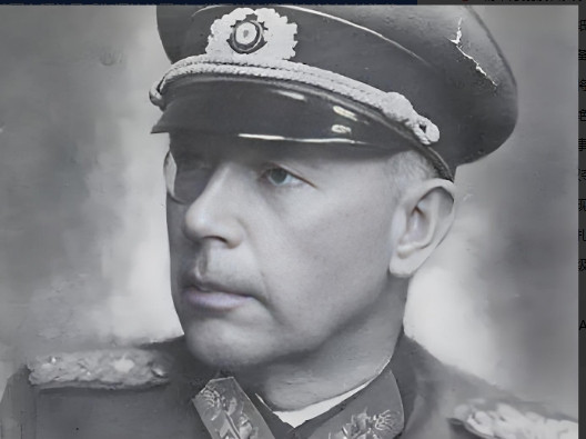 1944年，6万德军被十倍之数的苏联红军包围，苏军派人去劝降，没曾想，施特默尔曼
