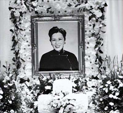 2003年宋美龄于美国离世，贴身厨师返乡自尽，多年后其妻子公布其中内情，原因令人