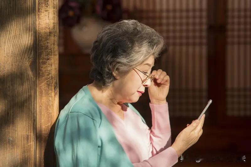 大多数老年人的生活表面看起来云淡风轻，实则上暗藏腥风血雨，到了这个年纪，身体