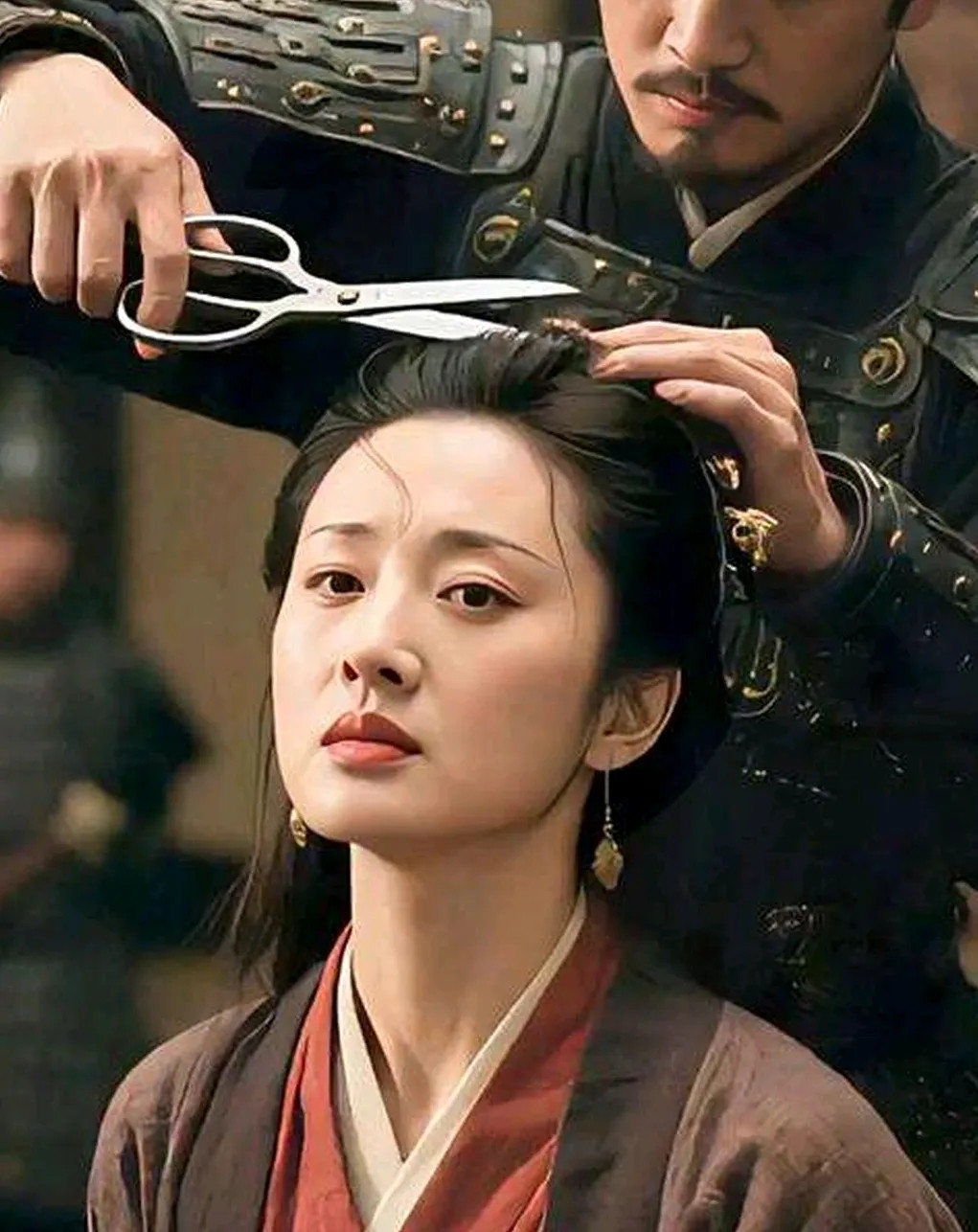 公元前188年，汉惠帝刘盈正宠幸丫鬟平儿，突然吐出一口鲜血，眼看就不行了。母亲吕