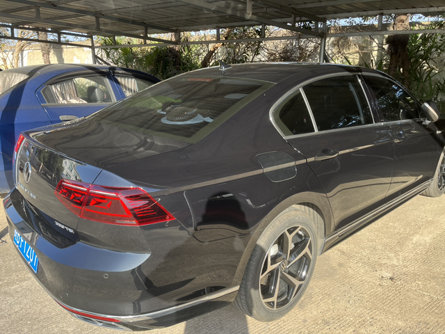 车身颜色与油箱盖颜色色差严重你们车有这情况吗？