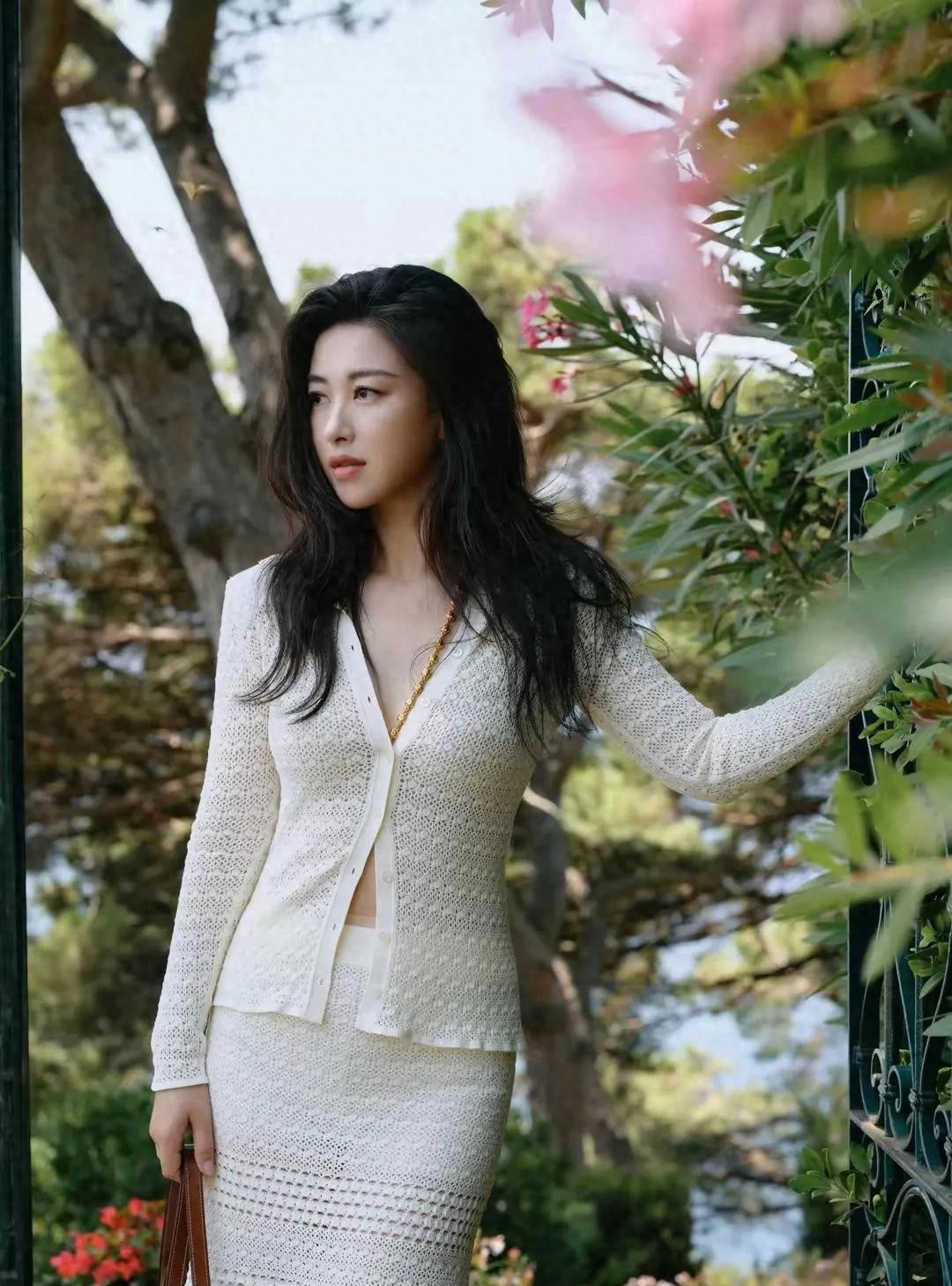 朱珠典型的东方女人美！