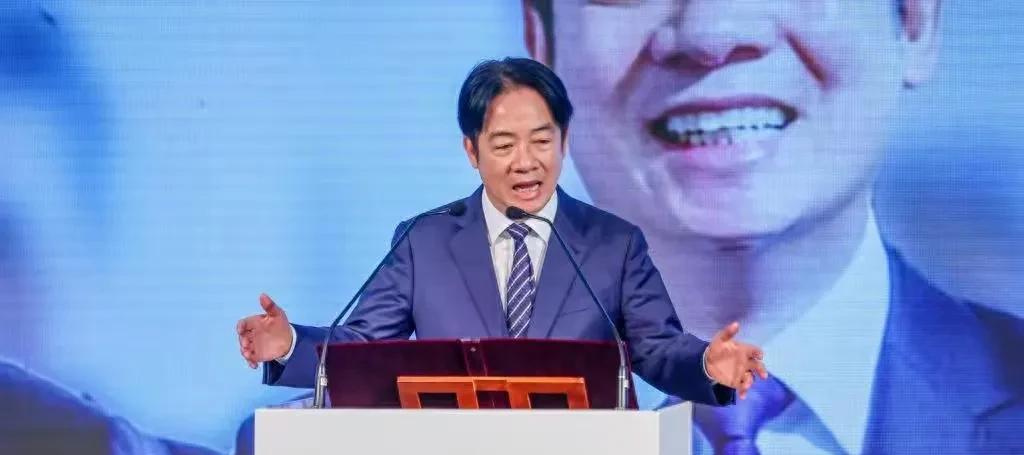 在军事专家戴旭教授眼里，解决台湾问题很简单：干掉那几个“汉奸”就可以了，没什么
