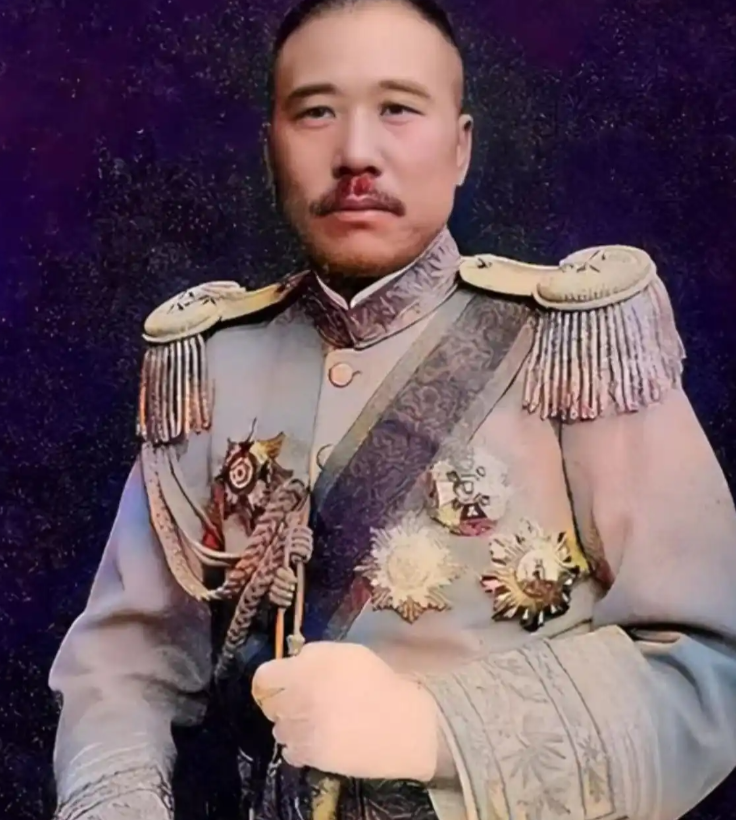 1922年，奉系军阀首领张作霖发了委任令，拨出二百支破枪编了一个宪兵营，任命张宗