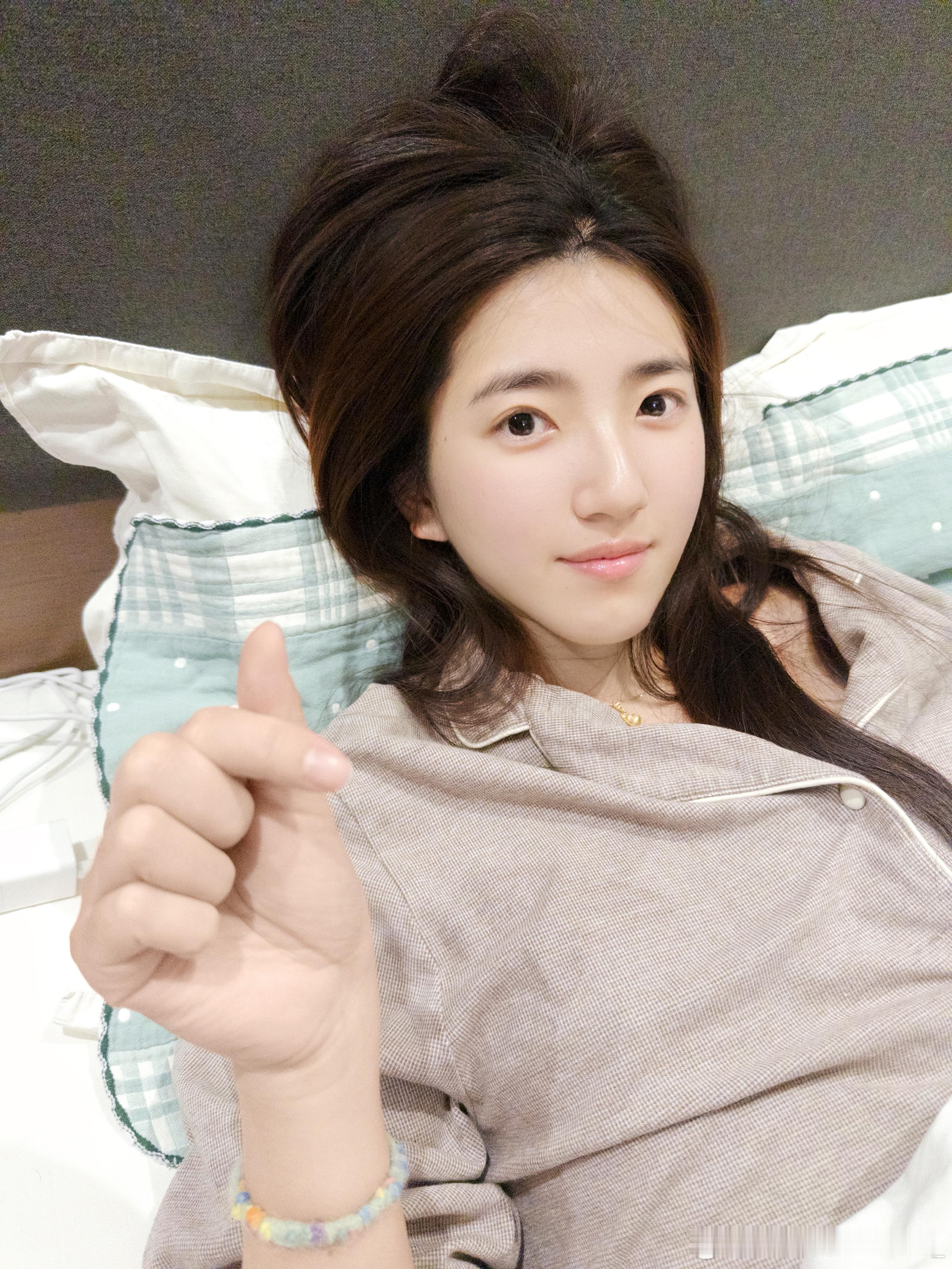 理想生活需要一点点点点点点美食