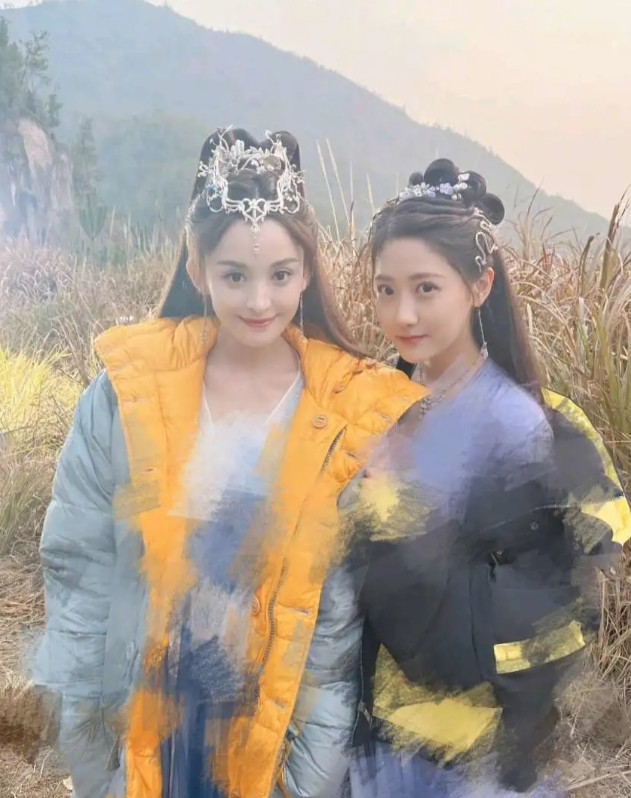 这两个女明星哪个古装好看？