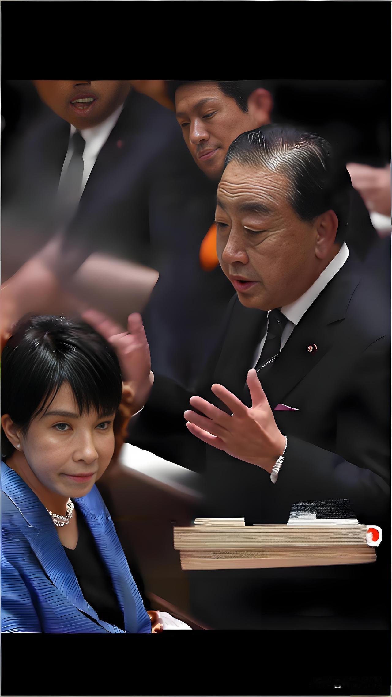 关键时刻，前首相野田佳彦，向高市挥出一记重拳!中国加码反制日本，不到24小时，