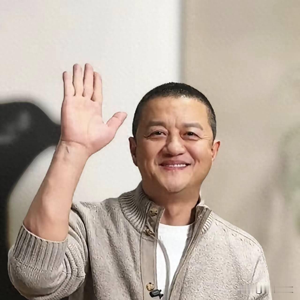 十四年租房，欠租2600万，地契终于到手。李亚鹏上个月直播时说话挺轻快，不像年