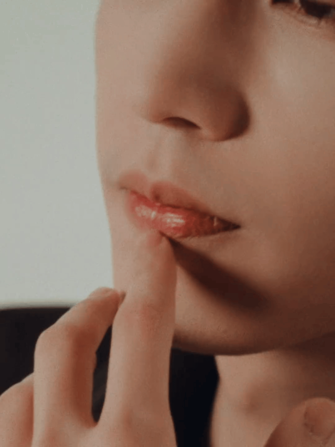 张凌赫这一秒过火🫧张凌赫慕容清峄这组图的眼睛，已经数不清是第多少次被迷倒