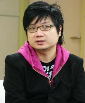 扒了一下程青松我才知道他为啥敢公开同性恋了程青松这个人总被议论有背景