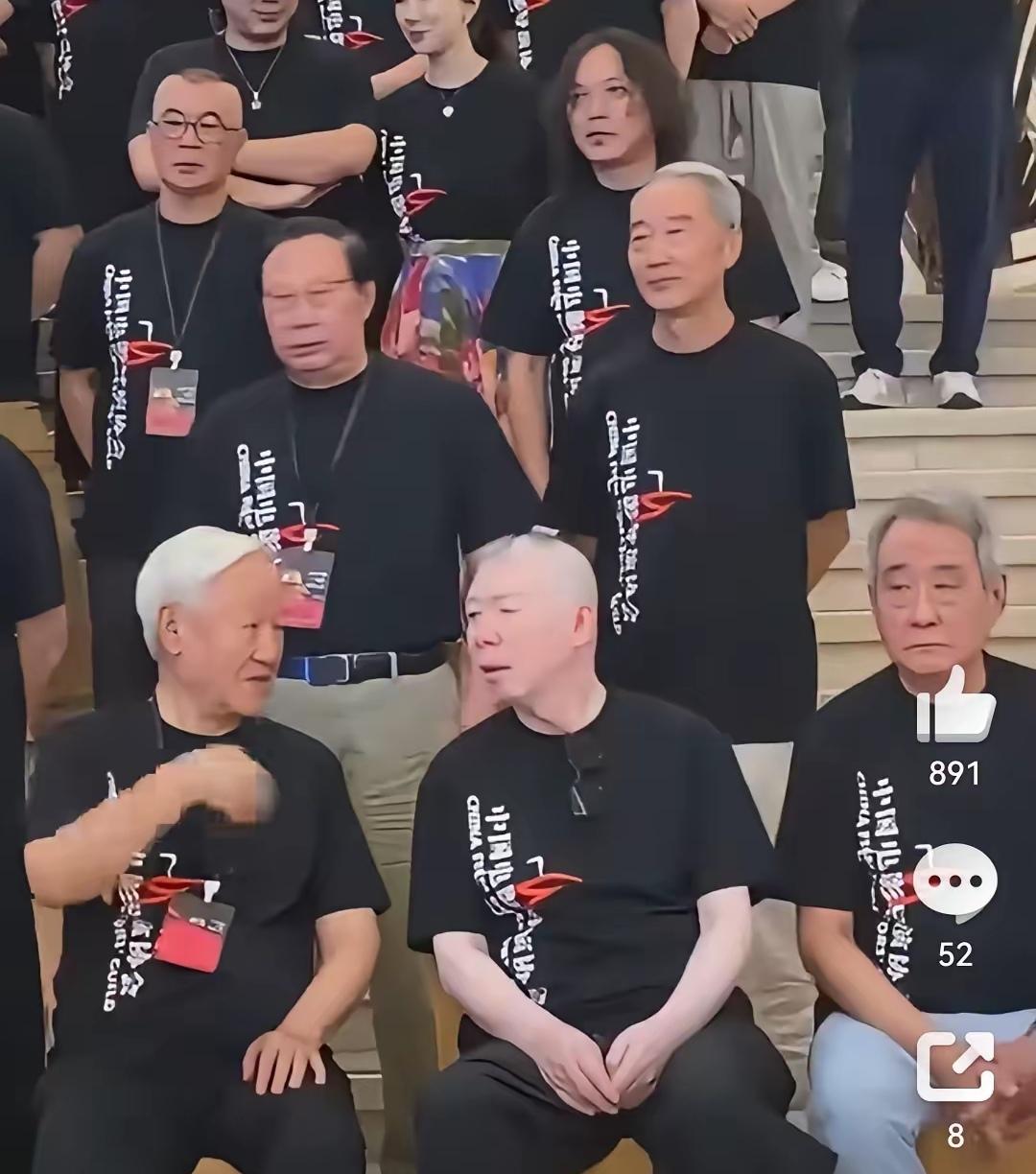 现在终于明白了为什么现在的电影越来越没人看了，因为电影圈已经成了一滩死水。就这