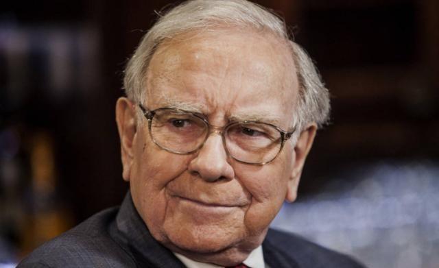 95岁巴菲特退休爆预言：“美日会更强大”！人们在猜“咋不提中国”时，没成想他关于