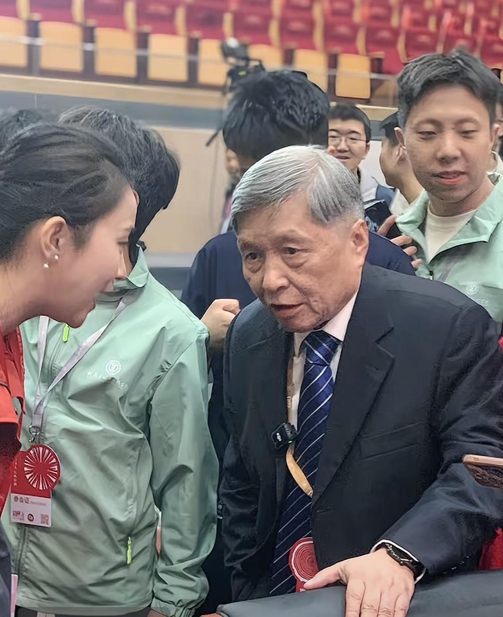 4月8日，在西安交通大学建校130周年暨西迁70周年纪念日活动上，西交大原校长王