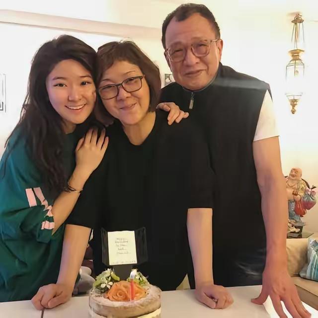 许绍雄去世的消息太突然了谁能想到20天前还在社交平台上发布视频,居然一下子就