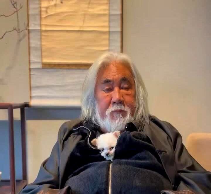 终于搞明白了为什么张纪中这么死心塌地？他现任老婆真不是一般人！4