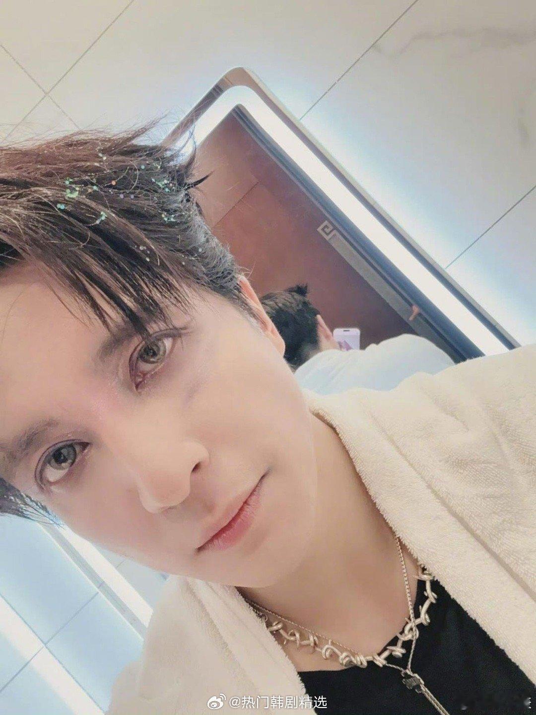 东方卫视惊喜之夜全阵容刘宇宁、薛之谦、潘玮柏……喜欢的歌手全来就算了，祝绪丹、