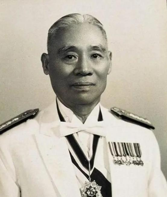 整编74师全军覆没的消息传到南京后，犹如一道震天雷在蒋介石头顶炸开，结果就是多数