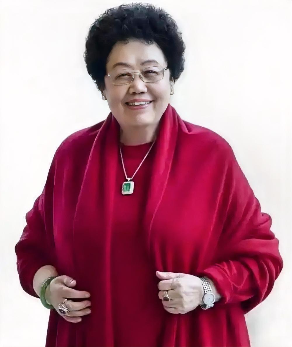 身价千亿的陈丽华走，她不是死于高龄离世前，她已是85岁高龄，在商业版图上的