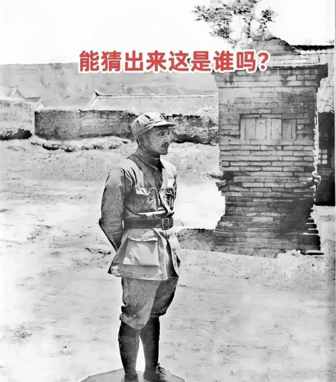 二万五千里长征的漫漫征途，红军一方面军终于抵达陕北根据地。一路的艰难跋涉，让战士